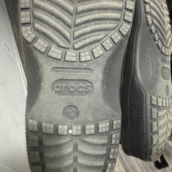 Crocs Size Men's 12, Good condition, Black - Picture 2 of 6